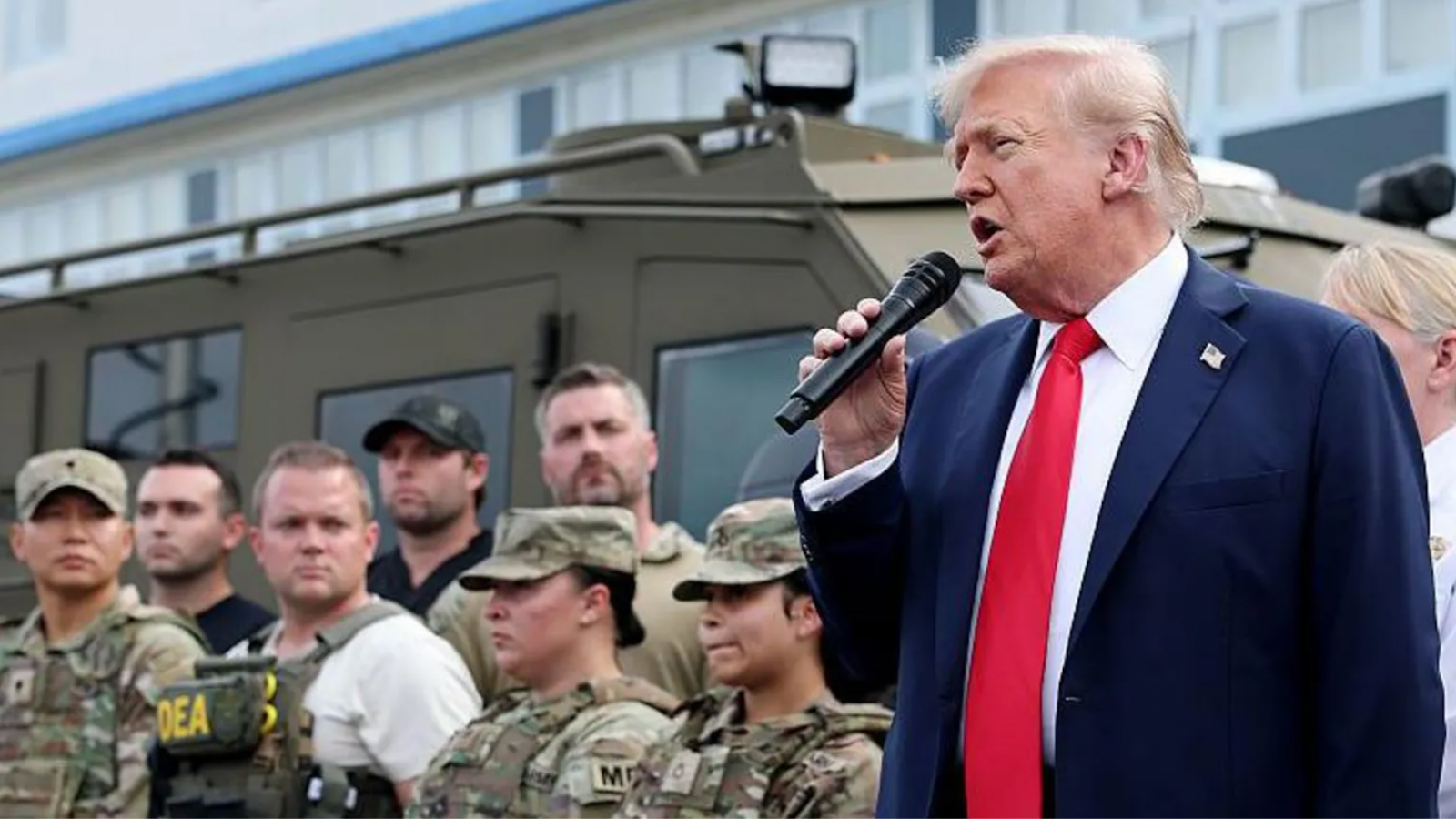 Trump Threatens to Militarize Chicago